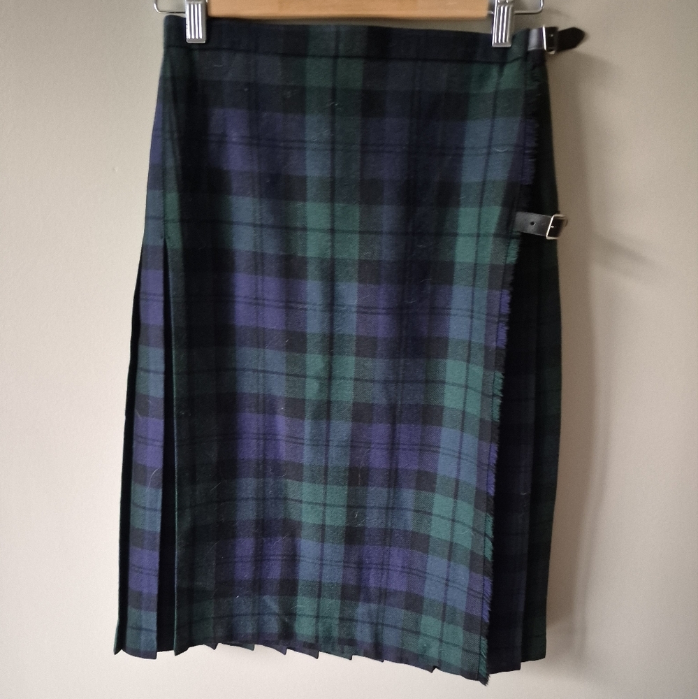 Vintage Jedburgh Kiltmaker wool plaid kilt skirt. Blue green black . Size 12